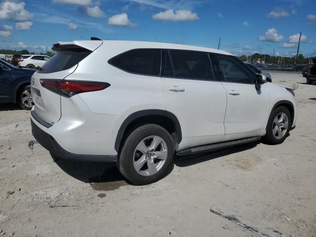 2022 Toyota Highlander L