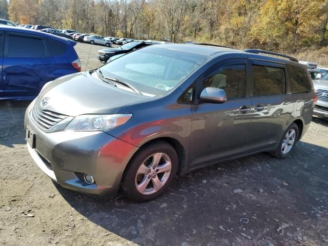 2011 Toyota Sienna LE