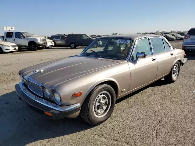 1987 Jaguar XJ6 Vanden Plas