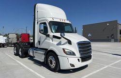 Salvage trucks for sale at Kansas City, KS auction: 2019 Freightliner Cascadia 116