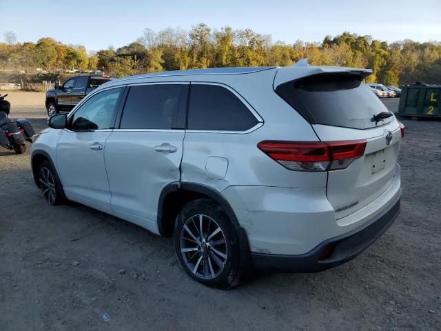 2017 Toyota Highlander SE