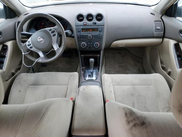 2010 Nissan Altima Base