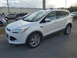 Carros dañados por inundaciones a la venta en subasta: 2014 Ford Escape Titanium