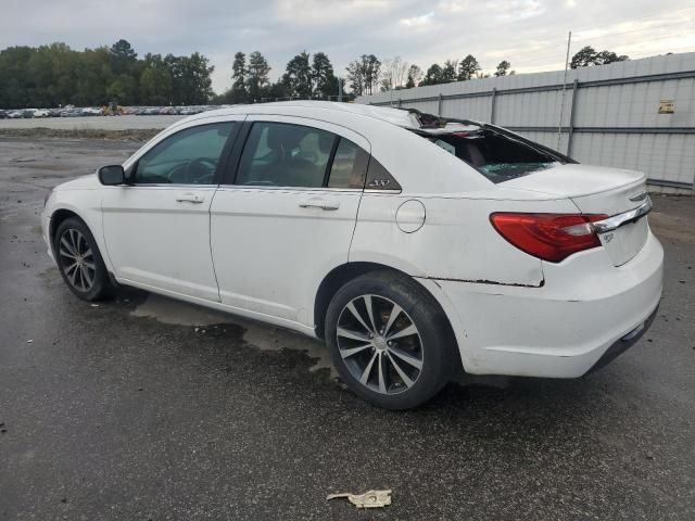 2013 Chrysler 200 Touring