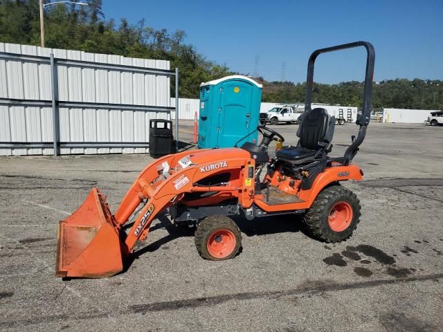 2016 Kubota Kuta Tractor