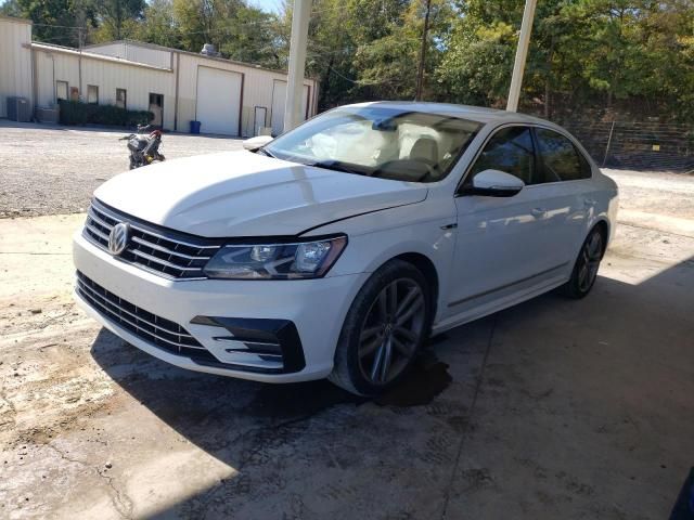 2017 Volkswagen Passat R-Line