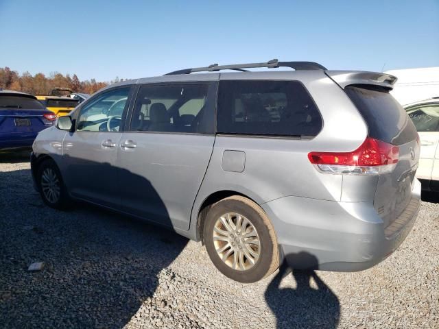 2014 Toyota Sienna XLE