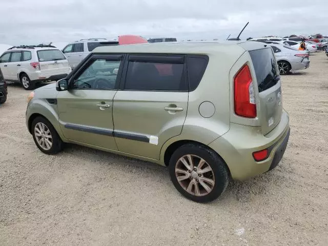 2013 KIA Soul +