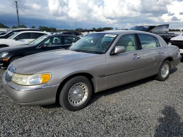 1999 Lincoln Town Car Executive