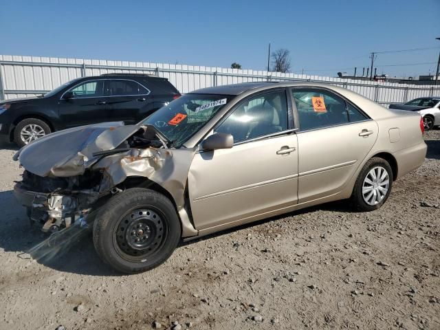 2004 Toyota Camry LE