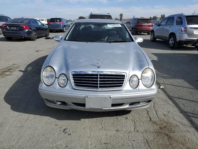 2000 Mercedes-Benz CLK 320