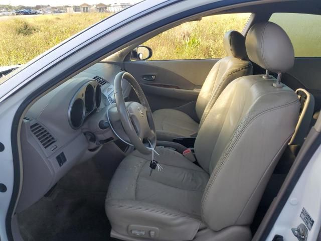 2004 Nissan Altima Base