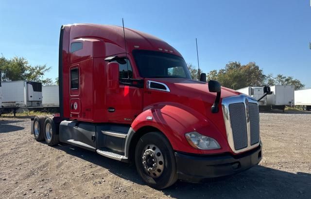 2018 Kenworth Construction T680