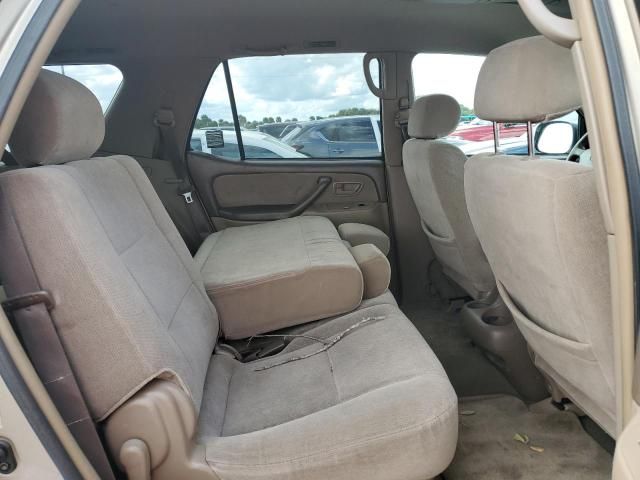 2004 Toyota Sequoia SR5