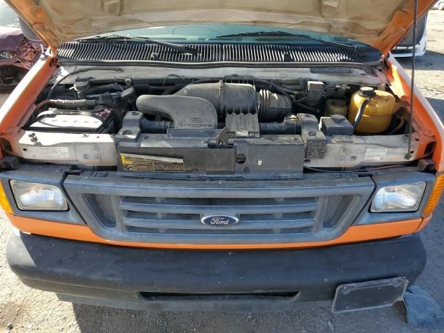 2004 Ford Econoline E350 Super Duty Cutaway Van