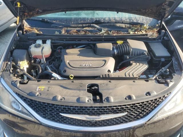 2017 Chrysler Pacifica Touring L Plus