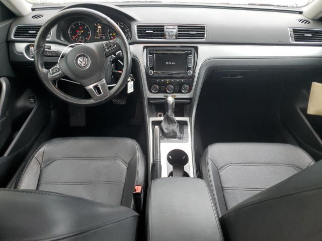 2013 Volkswagen Passat SE