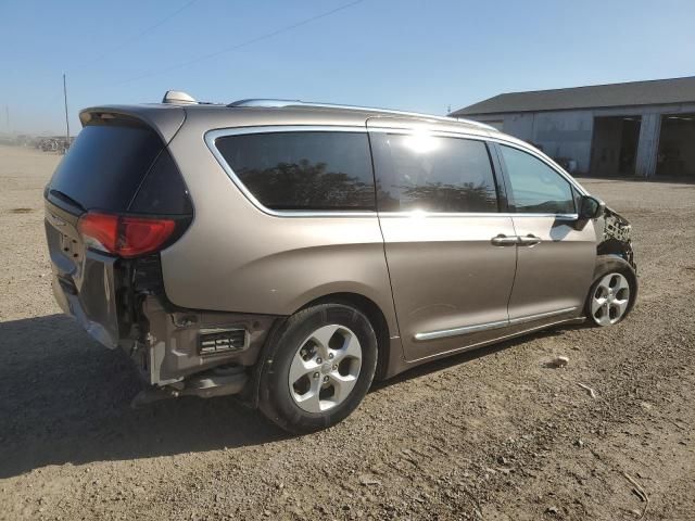 2017 Chrysler Pacifica Touring L Plus