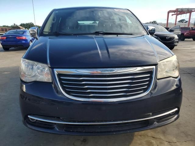 2013 Chrysler Town & Country Touring L