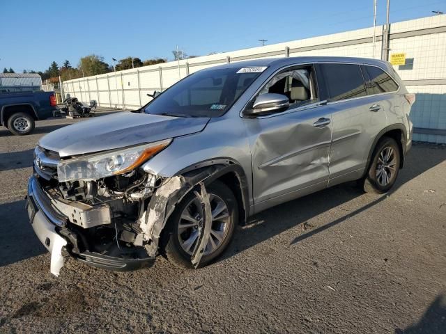 2016 Toyota Highlander LE