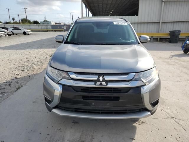 2016 Mitsubishi Outlander SE