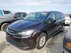 Salvage cars for sale at Arcadia, FL auction: 2019 Chrysler Pacifica LX