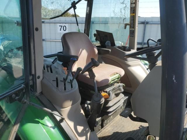 2014 John Deere 6105