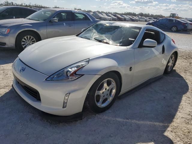 2017 Nissan 370Z Base