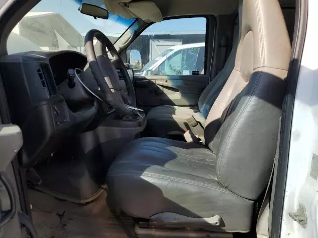 2005 GMC Savana G3500