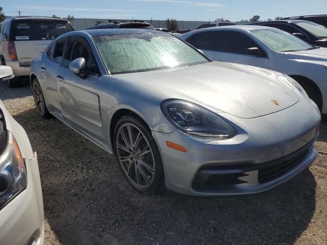 2018 Porsche Panamera 4S