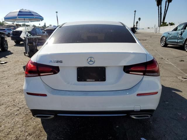 2019 Mercedes-Benz A 220