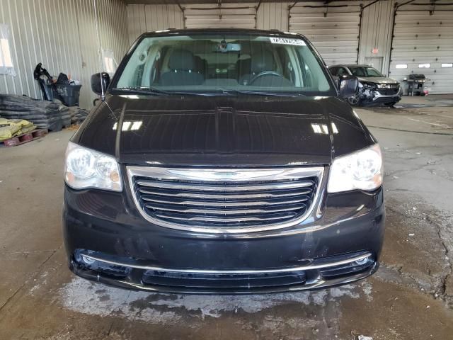 2012 Chrysler Town & Country Touring