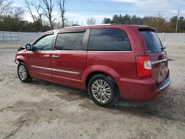 2014 Chrysler Town & Country Touring L