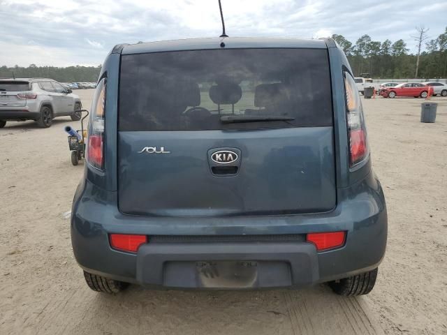 2011 KIA Soul +