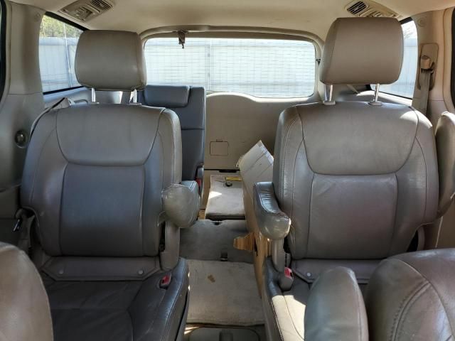 2005 Toyota Sienna XLE