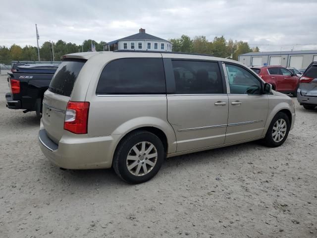 2013 Chrysler Town & Country Touring