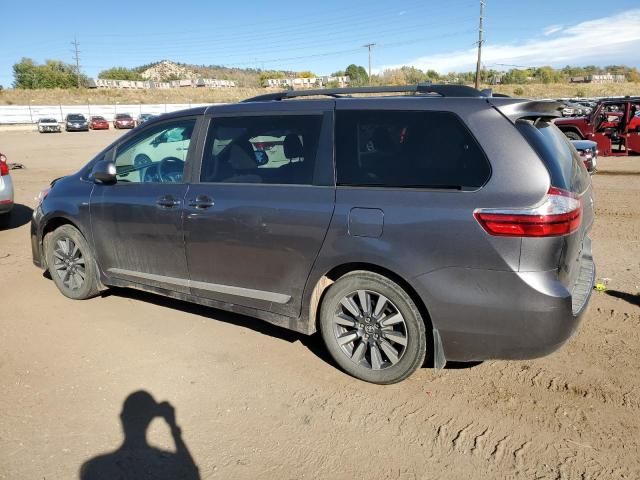 2019 Toyota Sienna LE