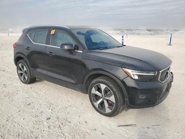 2023 Volvo XC40 Plus