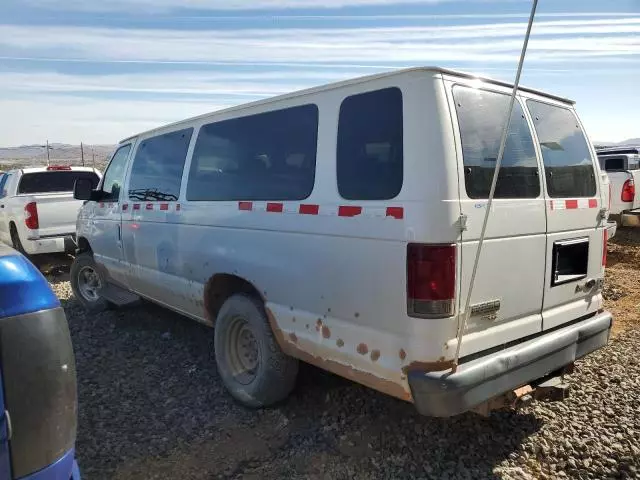 2011 Ford Econoline E350 Super Duty Wagon