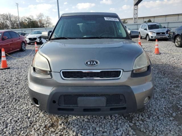 2010 KIA Soul +