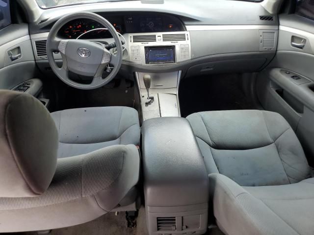 2005 Toyota Avalon XL