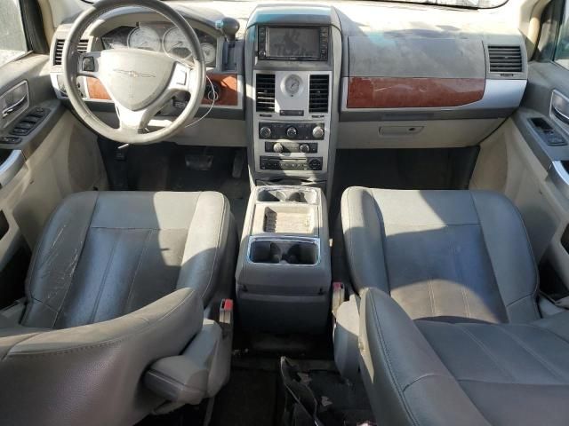 2008 Chrysler Town & Country Touring