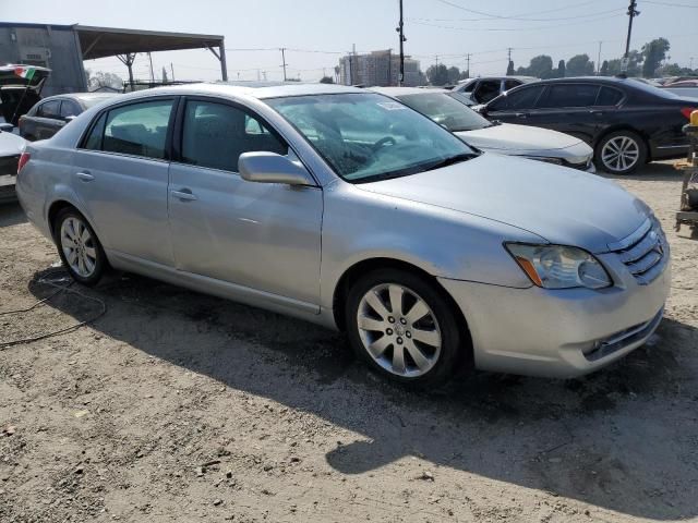 2005 Toyota Avalon XL