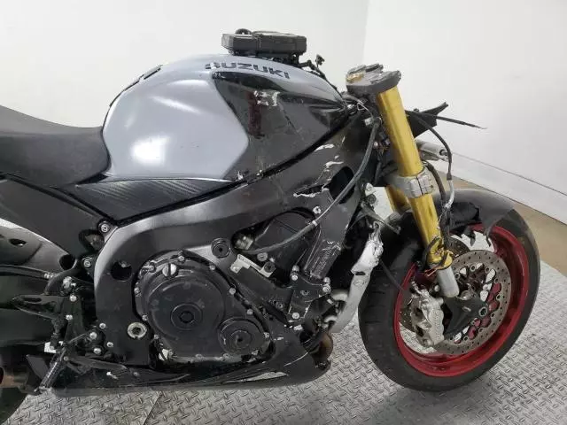 2023 Suzuki GSX-R750