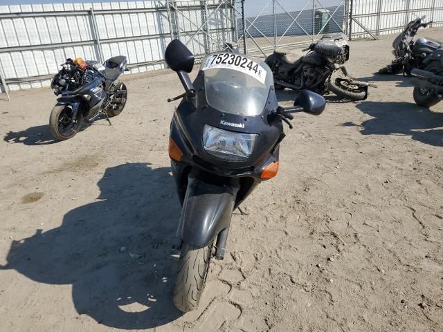 2001 Kawasaki ZX600 E