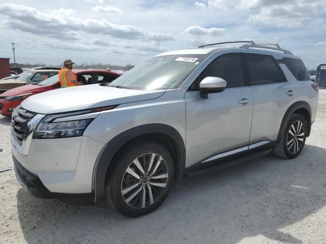 2024 Nissan Pathfinder Platinum