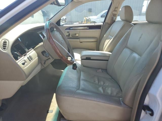 2007 Lincoln Town Car Signature Limited