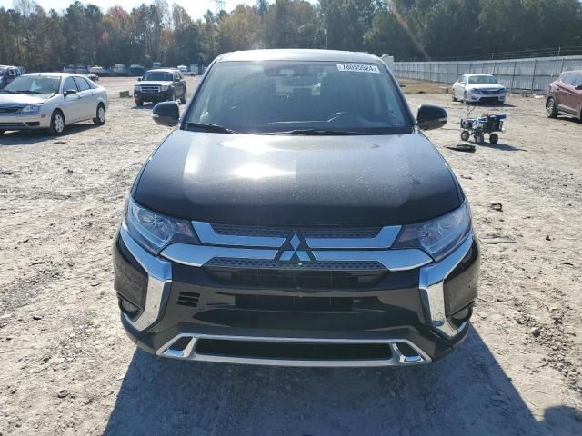 2020 Mitsubishi Outlander SE