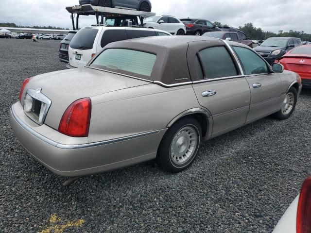 1999 Lincoln Town Car Executive