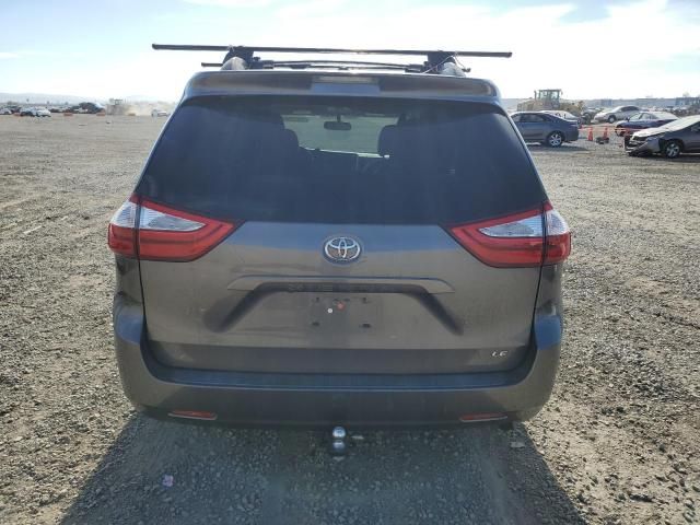 2015 Toyota Sienna LE